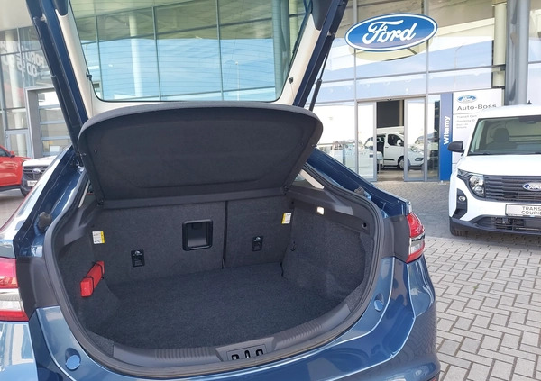 Ford Mondeo cena 82500 przebieg: 74426, rok produkcji 2019 z Chełmek małe 704